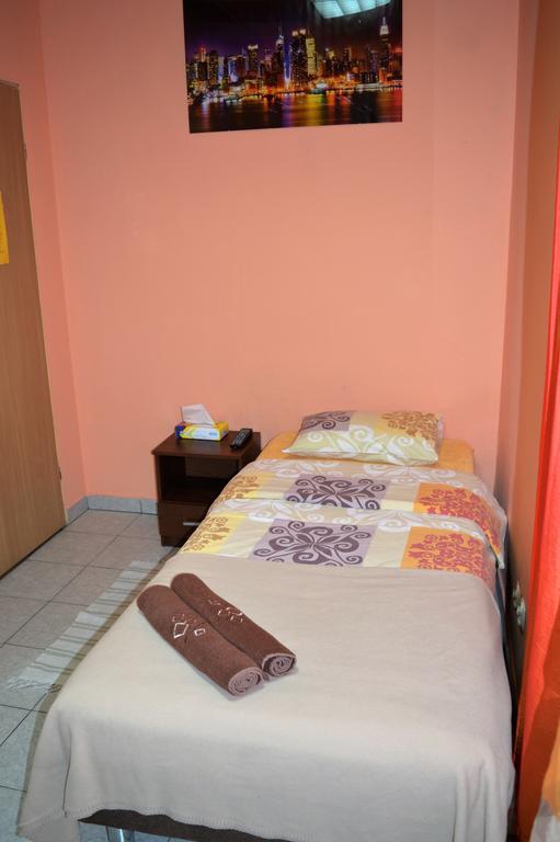 Honey Hostel Kraków Værelse billede