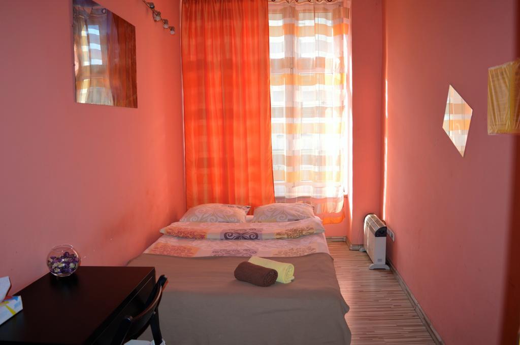 Honey Hostel Kraków Eksteriør billede